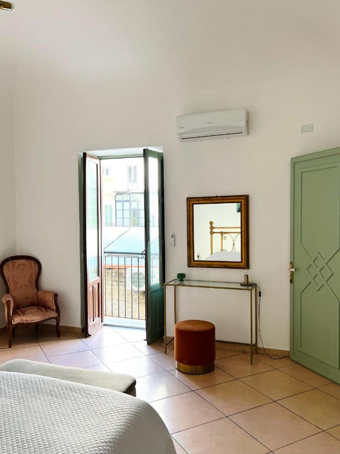 A Ballaro Apartments Palermo Ngoại thất bức ảnh